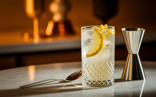 Gin lemon: la ricetta del cocktail agrumato fresco e dissetante